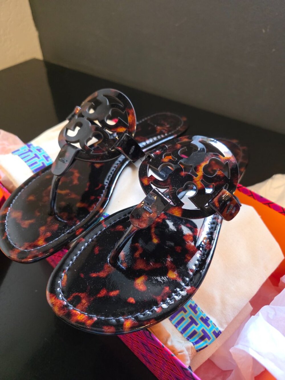 Tory Burch Miller Tortoise Shell Printed Patent Leather Sandals Size 9 NIB
